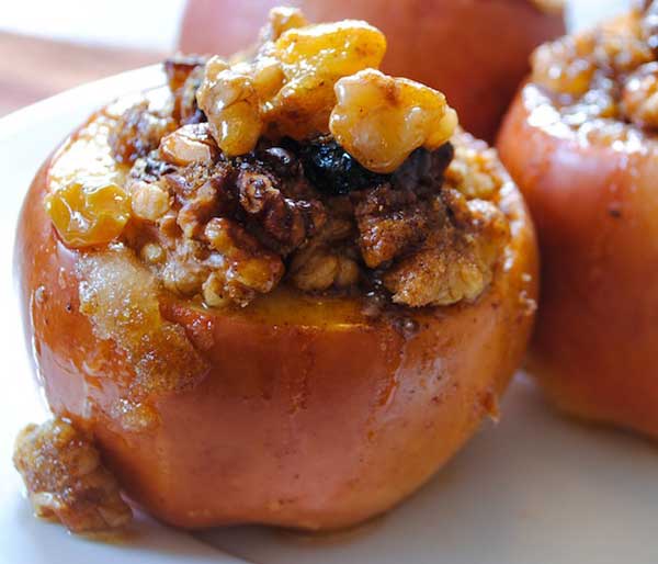 طرز تهیه دسر سیب شکم پر لذیذ و دلچسب