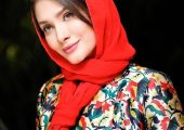 نگاهی به چیدمان شاهانه منزل ساناز سعیدی؛ از لوسترهای اعیانی و کتابخانه سنتی تا سوشی‌بازی فریبا خانوم در روز تولدش!