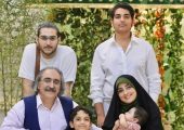 ویدئو/ نگاهی به چیدمان حیاط خانه پدری ستاره‌سادات قطبی به سبک خونه‌های نوستالژیک دهه 60 در اصفهان/ از حیاط سرسبز تا دوچرخه قدیمی+ عطر گل محمدی