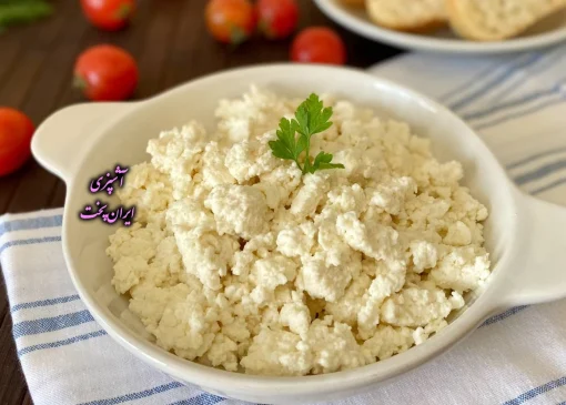 طرز تهیه پنیر کاتیج