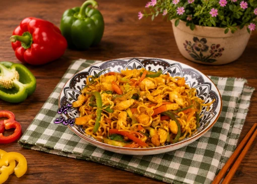 نودل مرغ و سبزیجات