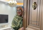 نگاهی به چیدمان منزل مجلل و لاکچری «بهنوش بختیاری»، بازیگر *جوکر*/ از مبلمان سلطنتی و مدرن تا لوسترهای برنجی و فرش ایرانی