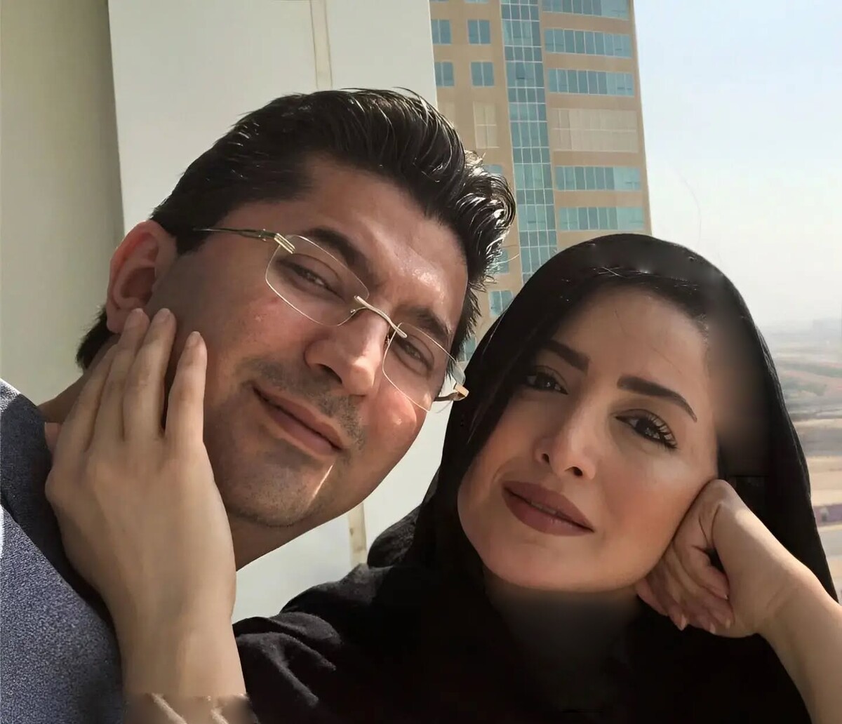 شیلا خداداد: هر روز به فرزین میگویم قید جراحی را بزن؛ اگر کارش را کنار بگذارد، پابهپایش زندگیمان را کوچک میکنم