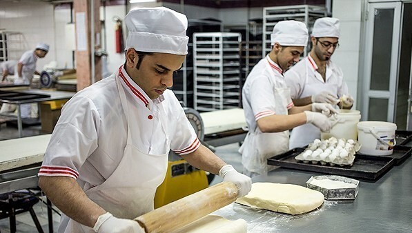کیک مشاغل؛ خلاقیت تحسینبرانگیز قنّاد کاربلد در طراحی و پخت کیک برای«میکاپ آرتیستها» + عکس/ هنرمندانه و بی نقص، عالیه😍
