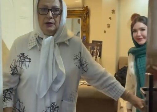 ویدئو/نگاهی به چیدمان منزل شاهانه و سنتی «مریم امیرجلالی» بازیگر شام ایرانی / از صندلی راک و مبلمان کلاسیک تا فرش خوش‌ آب و رنگ و تابلوهای هنری و پرده‌های حریر