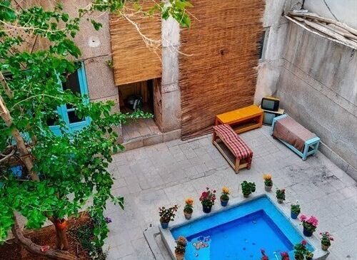 خلاقیت خنده دار پدر ایرانی برای بزرگ کردن حیاط خانه اش حماسه آفرید+عکس/هنر نزد ایرانیان است و بس