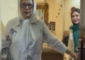 ویدئو/نگاهی به چیدمان منزل شاهانه و سنتی «مریم امیرجلالی» / از صندلی راک و مبلمان کلاسیک تا فرش خوش‌ آب و رنگ و تابلوهای هنری و پرده‌های حریر