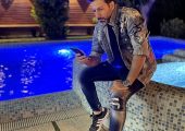 نگاهی به چیدمان خونه مجردی شاهانه و شیک «مجید واشقانی»/ از استخر و مبلمان مدرن تا دکوری‌های هنری و کتابخانه پر از کتاب