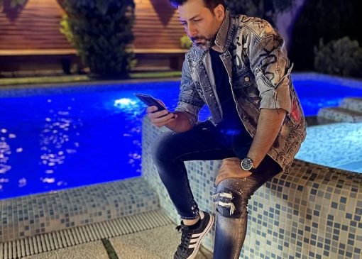 نگاهی به چیدمان خونه مجردی شاهانه و شیک «مجید واشقانی»/ از استخر و مبلمان مدرن تا دکوری‌های هنری و کتابخانه پر از کتاب