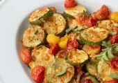 طرز تهیه خوراک کدو با گوجه‌ سبز