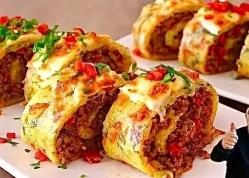 طرز پخت یک غذای ساده و خوشمزه با 3 عدد سیب زمینی و گوشت (فیلم)