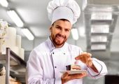 کیک مشاغل؛ خلاقیت منحصربفرد قنّاد کاربلد و حرفه‌ای در طراحی و پخت کیک برای خلبان ها+ عکس/ دست و پنجه‌ات طلا اوستا😍