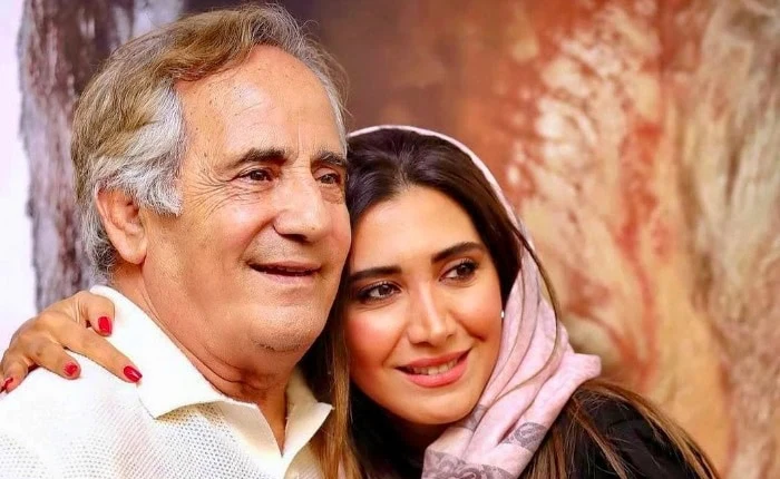 ببینید| تحلیل مو به موی ایرادات استایل مجید مظفری و دخترش در مراسم بزرگداشت این بازیگر؛ از برش نامناسب کت تا شومیز و جلیقهای که...