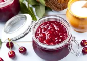 طرز تهیه مربا آلبالو خانگی؛ خوش‌رنگ و خوش‌طعم برای صبحانه