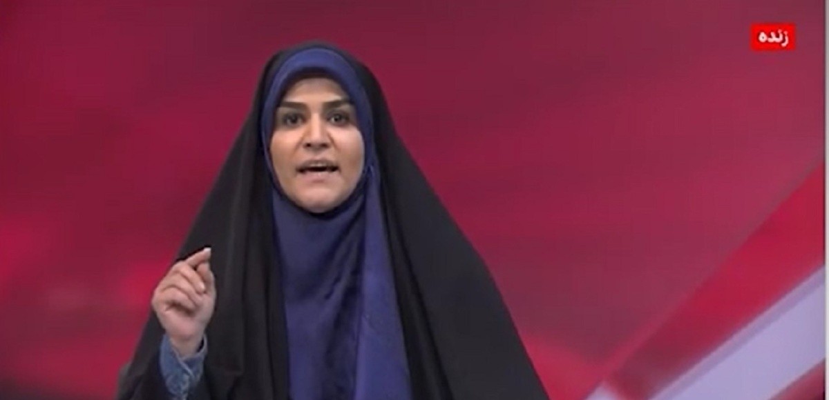 نگاهی به خونه زندگی سحر امامی، مجری صدا و سیما+عکس/ مبلمانی ساده، لوستر ، پرده‌های معمولی و تابلو دیواریِ هنریِ منزل شیر زن ایرانی...