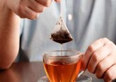 خلاقیت اقتصادی پدر ایرانی با هدف استفاده دوباره از چای کیسه‌ای مرزهای قناعت را جابجا کرد+عکس/ روح پدر علم اقتصاد با دیدن این صحنه شاد شد😄