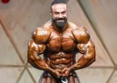 فیلم / نگاهی به دکوراسیون کاملاً ایرانی و مدرن آپارتمان بهروز تابانی بدنساز مشهور ایرانی / فرش ریزبافت تبریز و مبل های راحتی زیبا