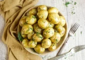 طرز تهیه سیب‌ زمینی لهستانی؛ پیش غذا خوشمزه و متفاوت