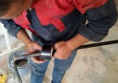 خلاقیت خنده دار اوستای لوله کش در لوله کشی خانه مشتری حماسه آفرید+عکس/با دیدن این تصویر متوجه میشین اسم پت و مت بد در رفته 😂