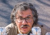 داریوش فرضیایی اکسیر جوانی را پیدا کرد؛ مات و مبهوت ماندن «مه‌لقا باقری» از تغییر چهره ناگهانی داریوش فرضیایی! پورنگ مثل 20 ساله‌ها شده