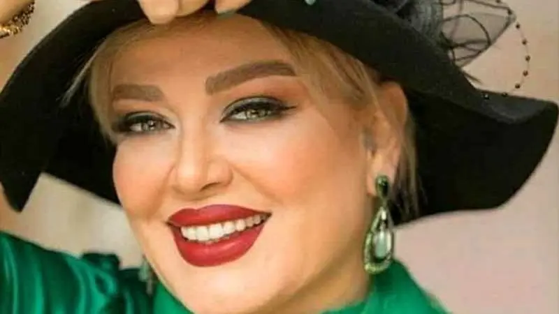 عکس ها / نگاهی به چیدمان باشکوه و دکوراسیون چشم نواز رستوران بهاره رهنما در سعادتآباد تهران/ از صندلیهای مدرن و تابلوهای نقاشی تا لوسترهای شیک