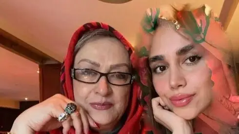 عکس ها / نگاهی به چیدمان جشن عروسی باشکوه مریم امیرجلالی در سال 1349 / از لباس عروس اروپایی تا سفره عقد شاهانه ..