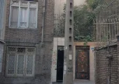 خلاقیت خنده دار اُوستا بنّا برای حل مشکل تیر برق جلوی خانه اش حماسه ساز شد/ دکترای افتخاری حق توئه +عکس