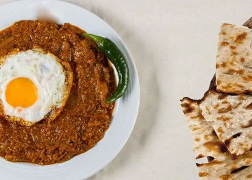 شیشه ناز؛ غذای محلی ساری با ترکیبی از گوشت، انار و گردو