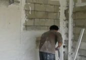 خلاقیت هوشمندانه اُوستا گچ کار در ساخت الاکلنگ برای گچ کاری/ دکترای افتخاری حق توئه+ فیلم