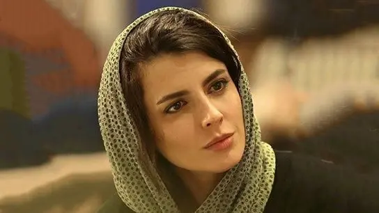 عکس ها / نگاهی به چیدمان و دکوراسیون خانه لیلا حاتمی به سبک مینیمال/ خوشرنگ و نوستالژیک