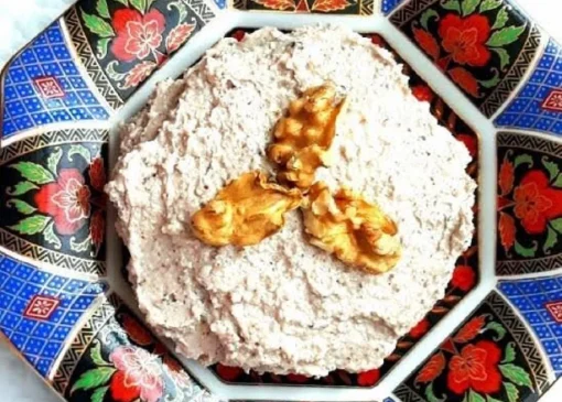 گردو پیاز کرمانی؛ غذای سنتی ساده‌ اما خوشمزه و مقوی