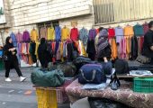 خلاقیت خنده دار دستفروش آبادانی برای کشاندن مشتری به مغازه حماسه آفرید +عکس/ هنر نزد ایرانیان است و بس😂