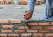 خلاقیت خنده دار اوستا بنّا در ساخت بالکن بدونِ در حماسه آفرید+عکس/ مغز تو رو باید طلا گرفت😂