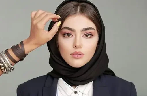 عکس ها / نگاهی به چیدمان ایرانی و سلیقه دخترانه خانه ریحانه پارسا در ترکیه ! / هنر دست یایرانیان است و بس