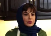 نگاهی به چیدمان منزل شاهانه و لوکس سیما تیرانداز، انیسِ سریال ستایش/ از پرده‌ها و لوسترهای اعیانی تا فرش گلبهی و کابینت‌های چوبی + فیلم