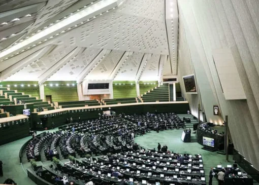 مجلس همه مجردها را امشب خوشحال کرد