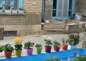 خلاقیت خنده دار یک ایرانی برای جا شدن ماشین در حیاط کوچک خانه اش+عکس/مغزه اینو باید تو موزه نگه داشت…