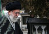 نگاهی به خانه ابدی ساده و بدون تجملات پدر رهبر شهید انقلاب؛ مزاری بدون سنگ قبر گرانقیمت و عاری از تشریفات