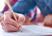 خلاقیت خنده دار دانش آموز ایرانی سر جلسه امتحان+عکس