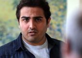 نگاهی به چیدمان منزل شاهانه و مجلل سعید کریمی «مسعود بچه مهندس» و همسر هنرمندش،بنفشه صمدی/ از مدرن و فرش دستبافت تا آباژور و دیوار آجری