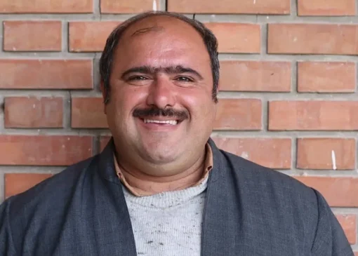 فیلم / نگاهی به چیدمان عهد بوقی خانه فوق مجلل کاظم نوربخش، سلمان سریال نون خ / از میز جادویی تا گرامافون مسی و فرش های اصیل ایرانی !