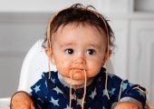 خلاقیت هوشمندانه مادر باهوش با طراحی زنبور روی غذای بچه بی اشتهایش حماسه آفرید+عکس/ هنر نزد ایرانیان است و بس!