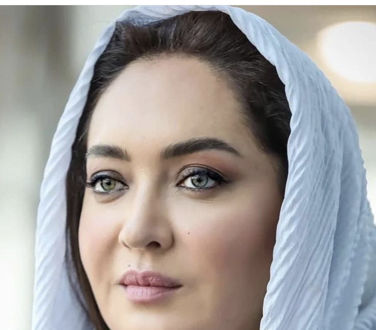 نگاهی به تیپ و استایل شیک و حسرت برانگیز نیکی کریمی/ ترکیب منحصر به فرد مشکی با رنگ‌های شاد