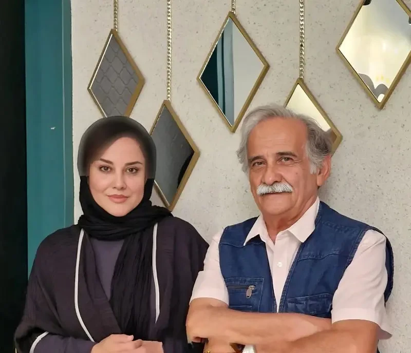 ببینید| وقتی سادگی در خانهیِ پدری آشا محرابی غوغا میکند؛ با دیدن دکوراسیونِ بدون تجملات منزل اسماعیل محرابی عاشق سادگی میشوید