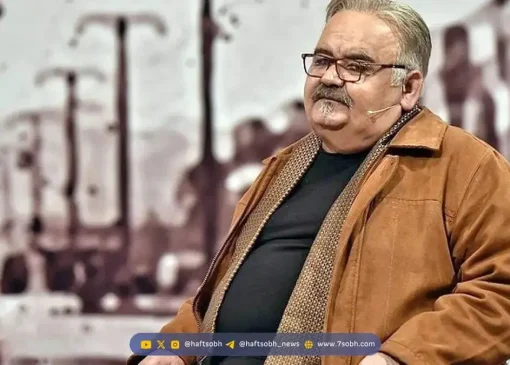 نگاهی به چیدمان منزل شاهانه و مجلل «اکبر عبدی» / از مبلمان سلطنتی و مدرن تا لوسترهای برنجی و ساعت مدرن