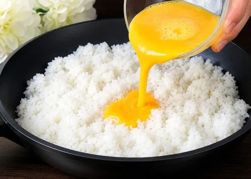 طرز تهیه کاسرول برنج و سبزیجات در ماهیتابه؛ بدون نیاز به فر!
